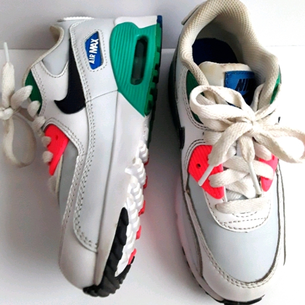 Nike's girls Air Max size 12c